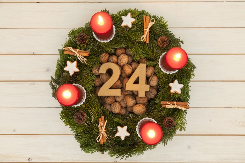 Adventskranz binden Anleitung